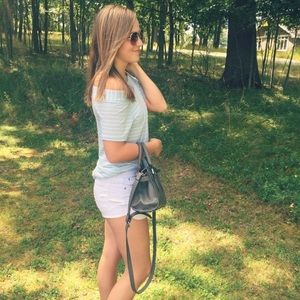 Meet your Posher, Carli